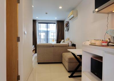 1 bedroom Condo in The Urban Attitude Pattaya
