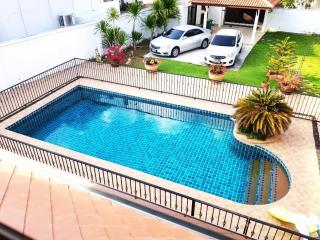 Large family house in East Pattaya for sale