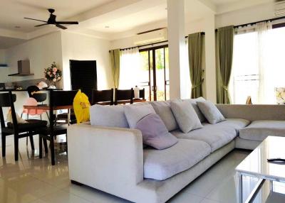 Large family house in East Pattaya for sale