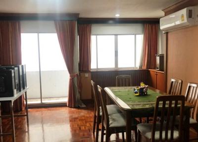2-bedroom spacious condo for sale close to Sala Daeng BTS Stations