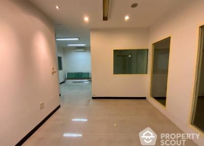 Commercial for Rent in Khlong Toei Nuea