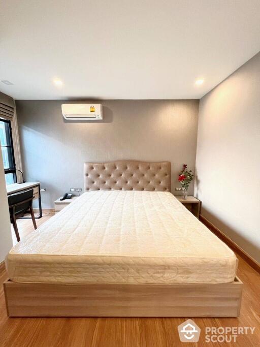 1-BR Condo at Tree Condo Sukhumvit 50 near BTS On Nut