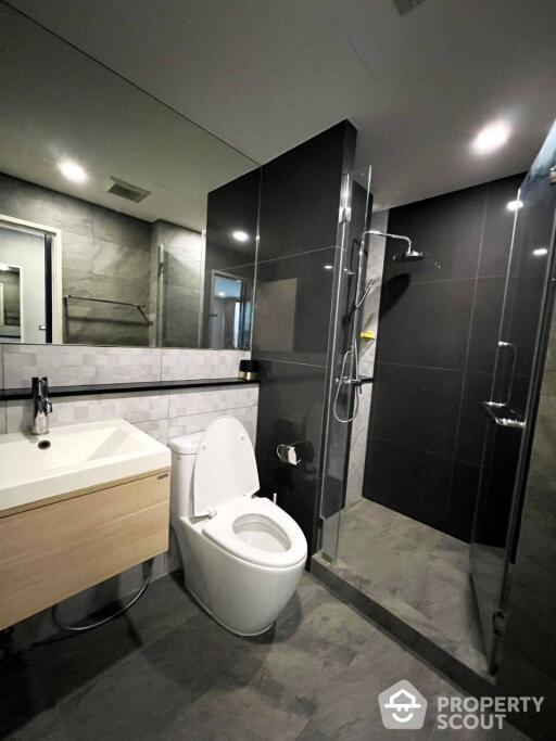 1-BR Condo at Tree Condo Sukhumvit 50 near BTS On Nut