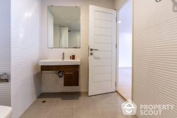 2-BR Condo at 39 Suites near BTS Phrom Phong