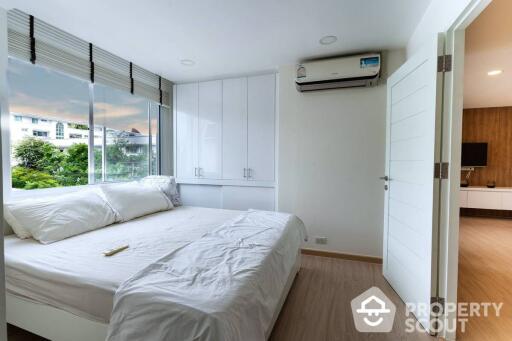 2-BR Condo at 39 Suites near BTS Phrom Phong