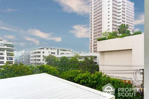 2-BR Condo at 39 Suites near BTS Phrom Phong