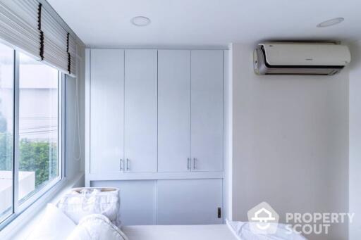 2-BR Condo at 39 Suites near BTS Phrom Phong