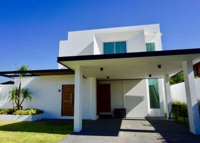 A brand new modern design house for rent or sale in San Sai , Chiang Mai