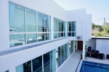 A brand new modern design house for rent or sale in San Sai , Chiang Mai