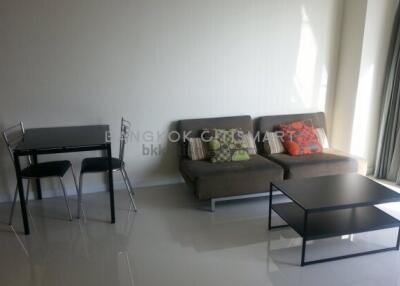 Condo at Noble Lite for rent