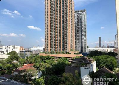 1-BR Condo at The Lofts Asoke near MRT Phetchaburi