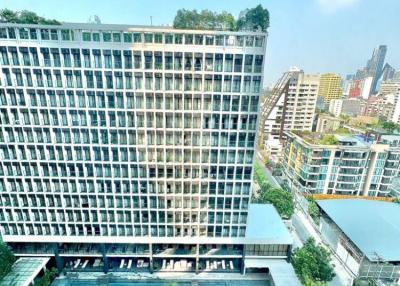 1-BR Condo at Noble Ploenchit near BTS Phloen Chit