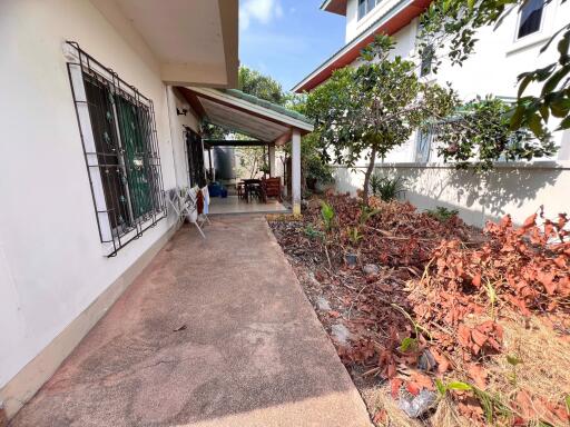 4 Bedrooms Villa / Single House in Siam Place East Pattaya H011712