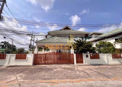 4 Bedrooms Villa / Single House in Siam Place East Pattaya H011712