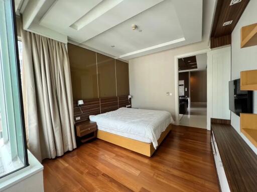 Q Langsuan 2 bedroom property for rent
