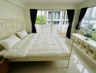 Superb 5 Bedroom Townhouse For Rent in Phrom Phong