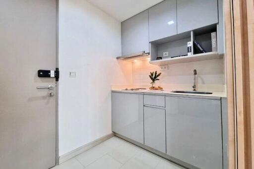 Ideo Mobi Sukhumvit 81 - Renovated Top Floor Duplex with Balcony at Sukhumvit 81, BTS On Nut