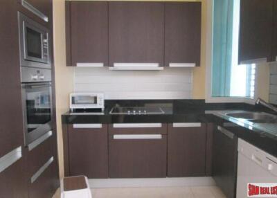 The Infinity Condominium - 1 Bedroom and 1 Bathroom, 35 sqm., Chong Nonsi