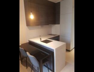 The Esse Asoke  1 Bedroom Condo For Rent