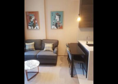 The Esse Asoke  1 Bedroom Condo For Rent