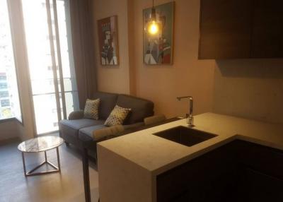 The Esse Asoke  1 Bedroom Condo For Rent