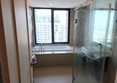 Villa Asoke  4 Bedroom Duplex Penthouse With Large Terrace