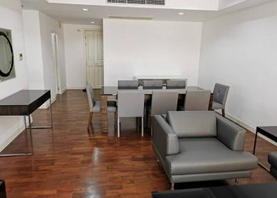 Baan Siri 24  3 Bedroom Condo Phrom Phong Em District