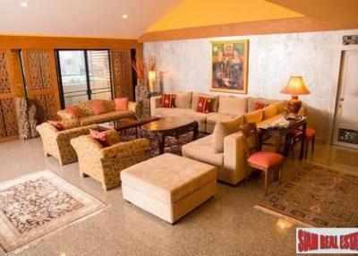 Baan Sukhumvit  Elegant Top Floor Living in this Spacious Three Bedroom Condo at Sukhumvit Soi 36
