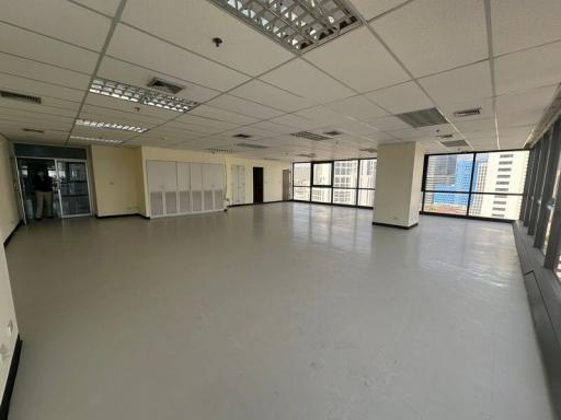 For Rent Bangkok Office Surawong BTS Sala Daeng Bang Rak