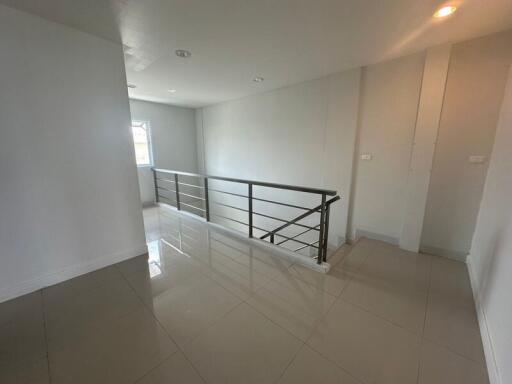 For Rent Bangkok Home Office Sukhumvit BTS Udom Suk Bang Na