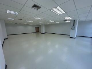 For Rent Bangkok Office Silom BTS Sala Daeng Bang Rak