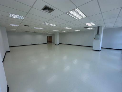 For Rent Bangkok Office Silom BTS Sala Daeng Bang Rak