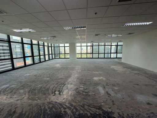 For Rent Bangkok Office Silom BTS Sala Daeng Bang Rak