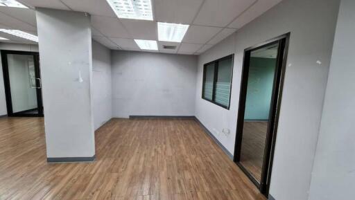 For Rent Bangkok Office Sukhumvit BTS On Nut Phra Khanong