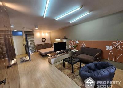 1-BR Condo at Ratchathewi Tower Condominium near BTS Ratchathewi