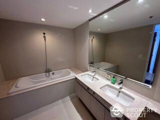 2-BR Condo at The Royal Maneeya Condominium near BTS Chit Lom