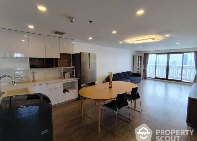 3-BR Condo at Nusa State Tower Condominium near BTS Saphan Taksin