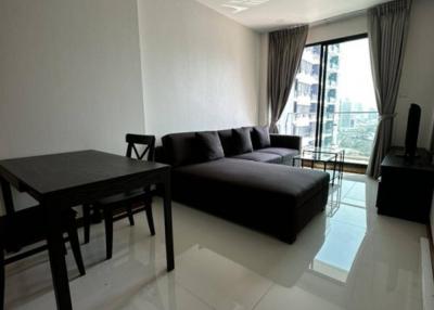 1-BR Condo at Supalai Premier Charoen Nakhon near BTS Krung Thon Buri