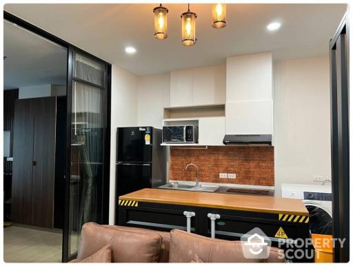 1-BR Condo at Supalai Loft Prajadhipok-Wongwian Yai near BTS Wongwian Yai