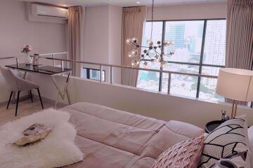 1 bed Duplex in Knightsbridge Prime Sathorn Thungmahamek Sub District D07480