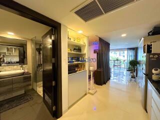 1 Bedroom Condo in Pattaya Heights South Pattaya C011477