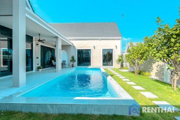 Luxury Nordic Pool Villa Pattaya for sale