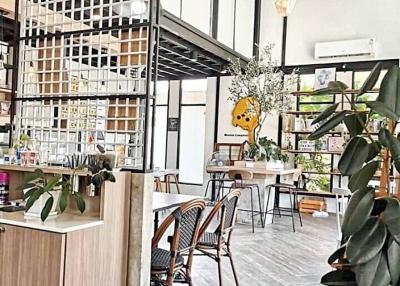 BUSINESS FOR SALES: Café in Suan Luang