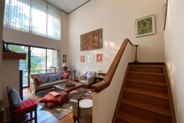 A duplex unit with 3 bed for rent in Suthep area, Chiang Mai