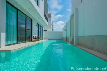 Cozy 3-Bedroom Pool Villa in Cherngtalay, Phuket - Great Investment Property Near Beaches & Amenities