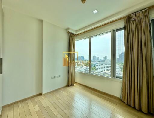 Siri at Sukhumvit  Unfurnished 3 Bedroom Property For Sale in Thonglor