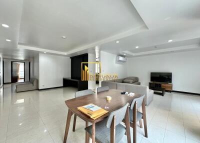 Avenue 61  Spacious 3 Bedroom Condo For Rent in Ekkamai