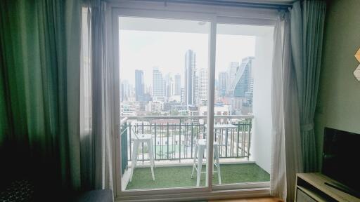 Well-Maintained Condo Sukhumvit 23 Sale