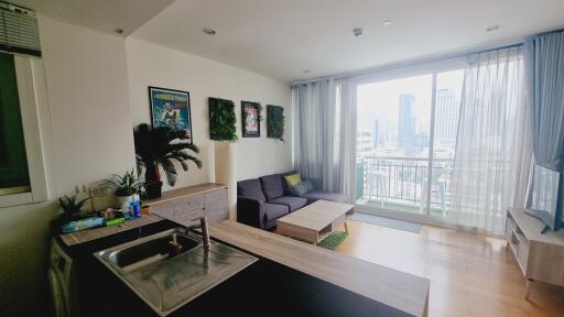 Well-Maintained Condo Sukhumvit 23 Sale