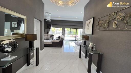 5 Bedrooms 4 Bathrooms in East Pattaya